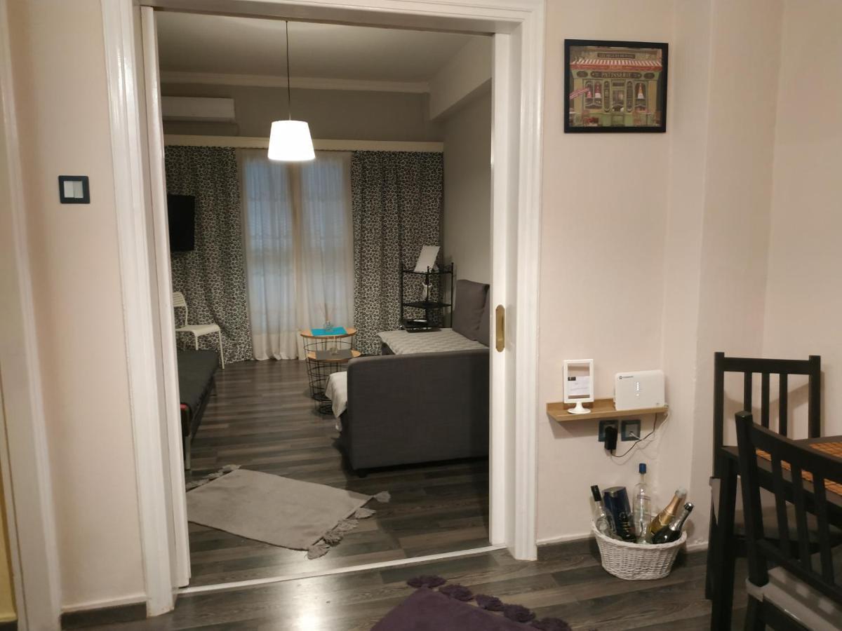 Cozy Apartment Near Metro Station Agia Marina Athens Ngoại thất bức ảnh