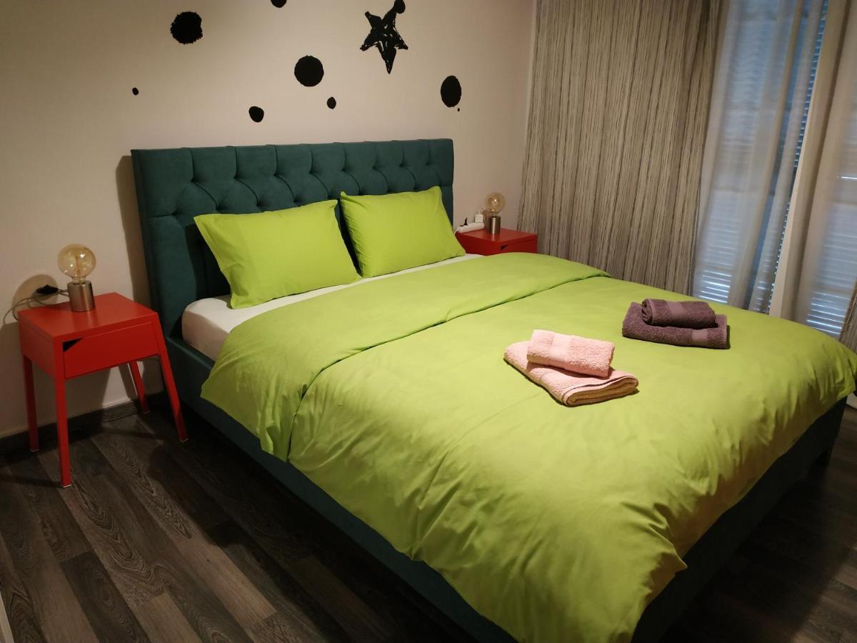 Cozy Apartment Near Metro Station Agia Marina Athens Ngoại thất bức ảnh