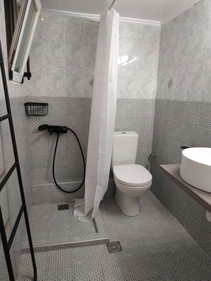 Cozy Apartment Near Metro Station Agia Marina Athens Ngoại thất bức ảnh